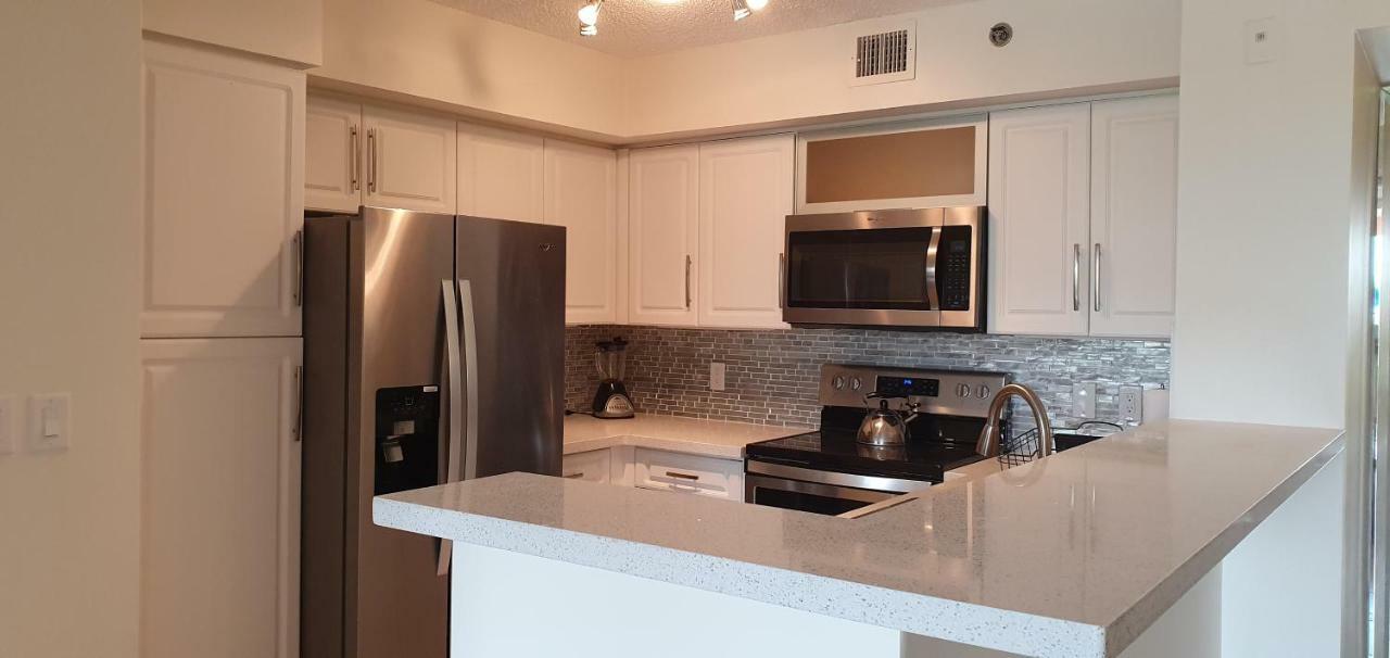 Yacht Club Aventura 2Br + 2Ba Appartamento Miami Esterno foto